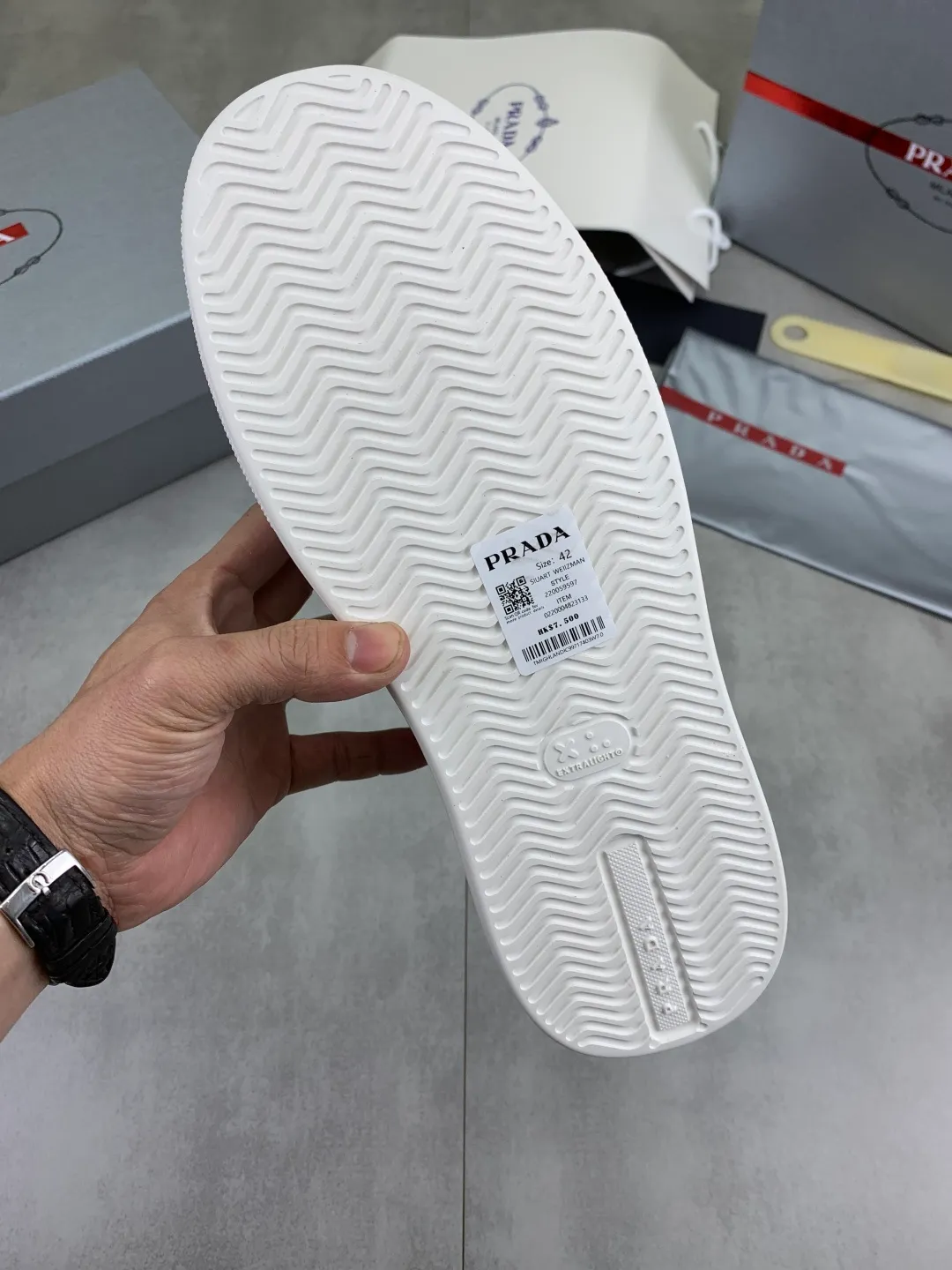 Men's men's shoes P560 💰【New style】Top quality, new popular models on the official website, which will never go out of style for a century, 🆘 The trendy brand (Prada) mainly promotes popular models, avant-garde and versatile fashionable men's shoes, privately molded, with cowhide splicing and 1:1 oil edge treatment... fashionable and simple, original imported cowhide with python skin, cowhide leather lining for feet; the atmosphere and personality are more fashionable, eye-catching and pursuing class. It will subvert the old idea and be a must-have for fashionistas who want to spend time with you! Must keep it! High-end comfortable and low-cost, high-end quality workmanship. Size: 38-45 4️⃣ colors available. full package